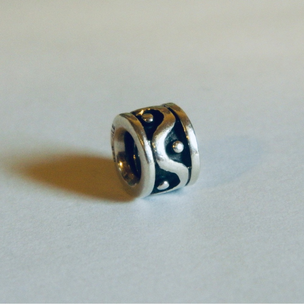 Rare Retired Authentic Pandora Spacer Charm